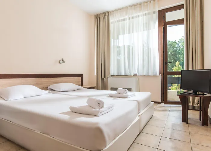 Preslav Hotel 3*