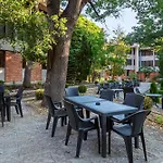Ξενοδοχείο Preslav 3*